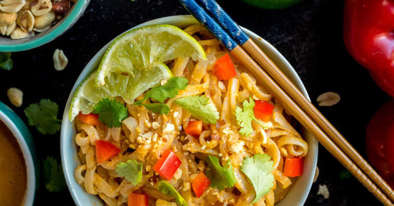 10-Minute Peanut Thai Noodles
