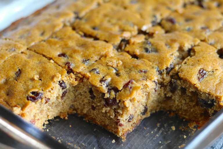 Old-Fashioned War-Time Cake