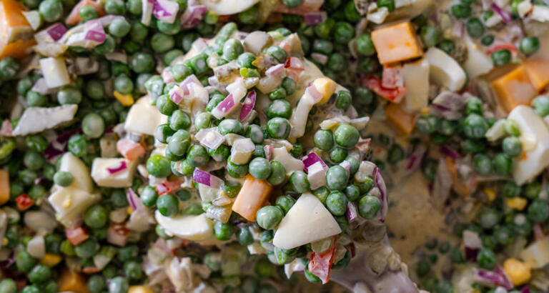 Knott’s Berry Farm Pea Salad