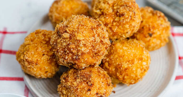 Easy Mac & Cheese Balls