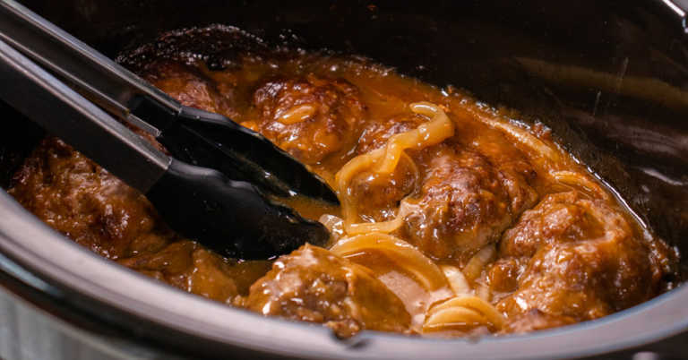 Slow Cooker Salisbury Steak