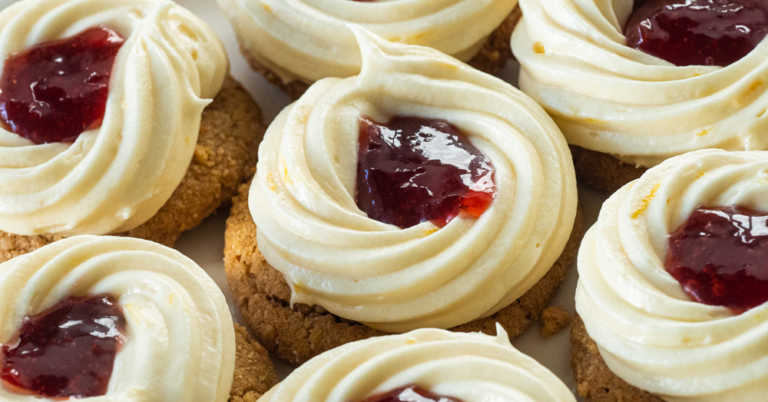 Strawberry Cheesecake Cookies
